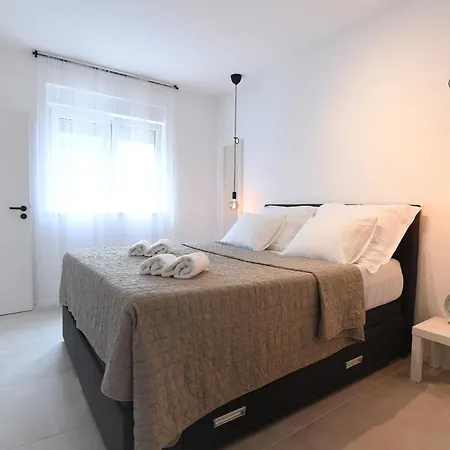 Holiday home Kala House - Brand New!!